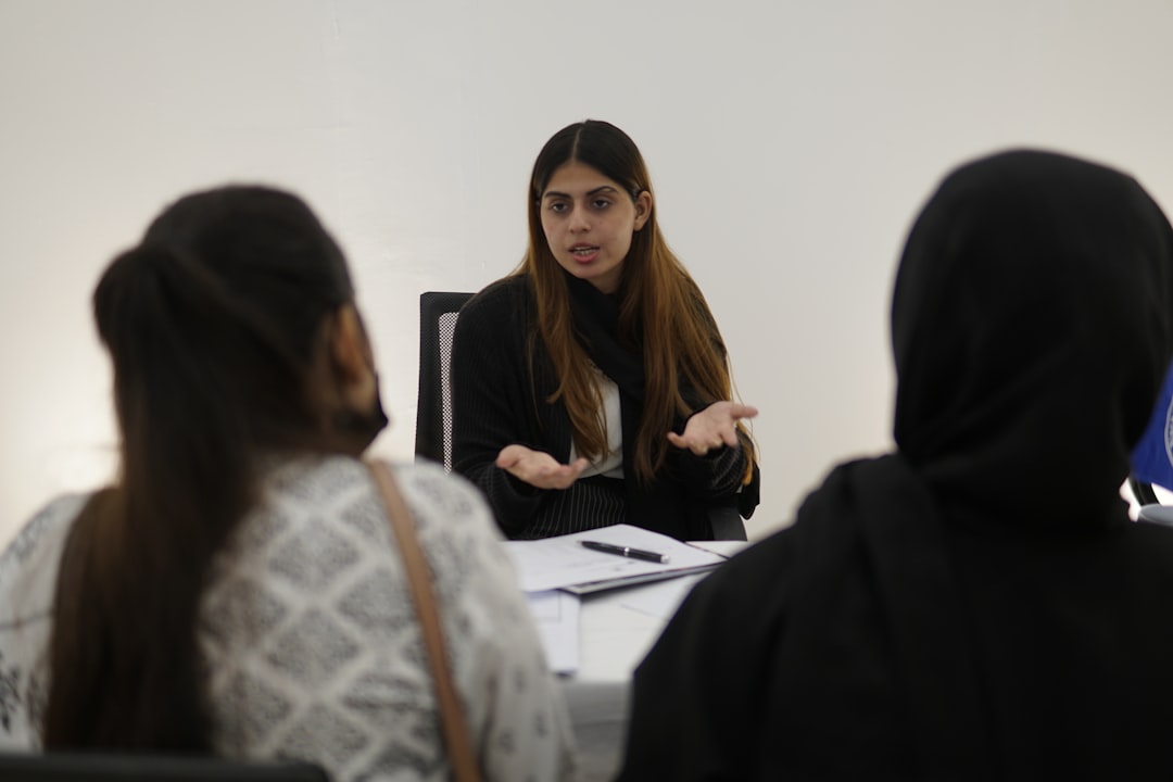 О компании BizLaunch Hub